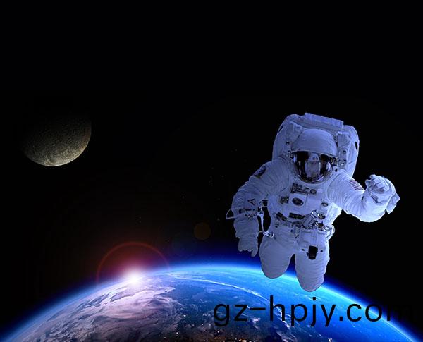 航空航(hang)天(tian)